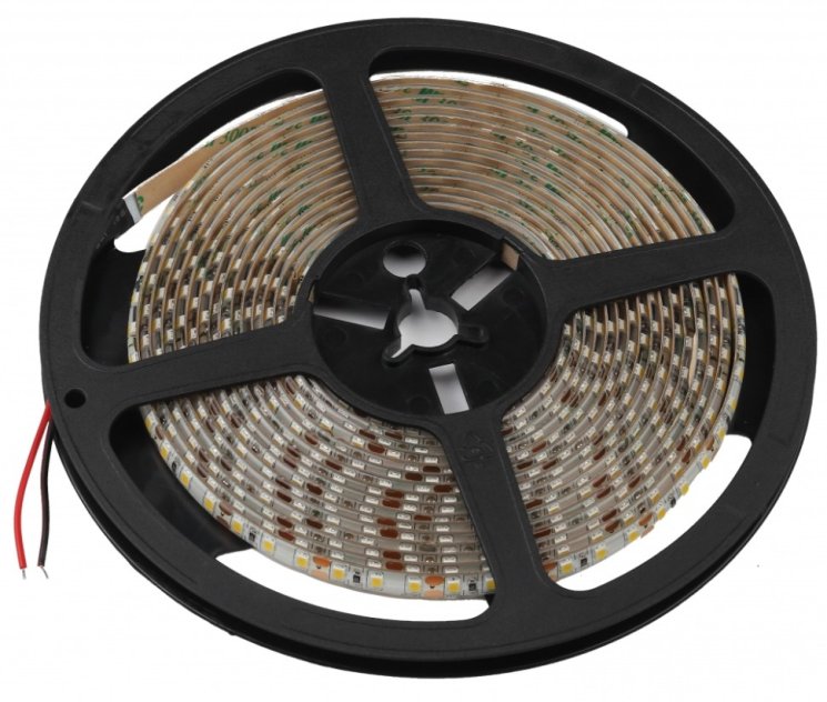 5м. Светодиодная лента ЭРА 9,6W/m 120LED/m 2835SMD холодный белый 5M LS2835-9,6-120-12-6500K-IP20-2year-5m Б0044114