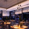Однофазный светильник на подвесе для трека Novotech Zelle с лампочкой 370423+Lamps E27 P45