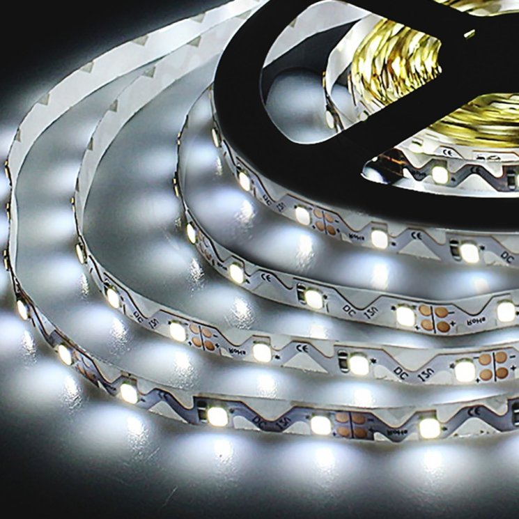 5м. Светодиодная гибкая лента холодного цвета 6500К 2835, 6W, 12V, 60LED/m, IP20 Elektrostandard (a052854)